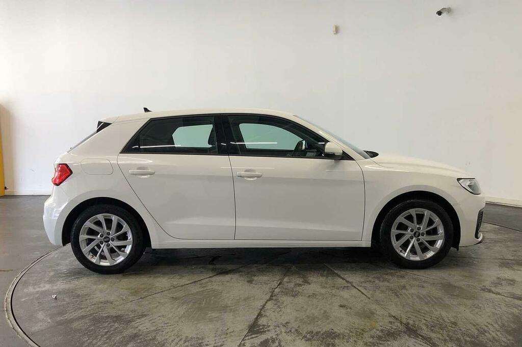 Audi A1 1.0 Tfsi 30 Citycarver S Tronic Euro 6 Ss White #4