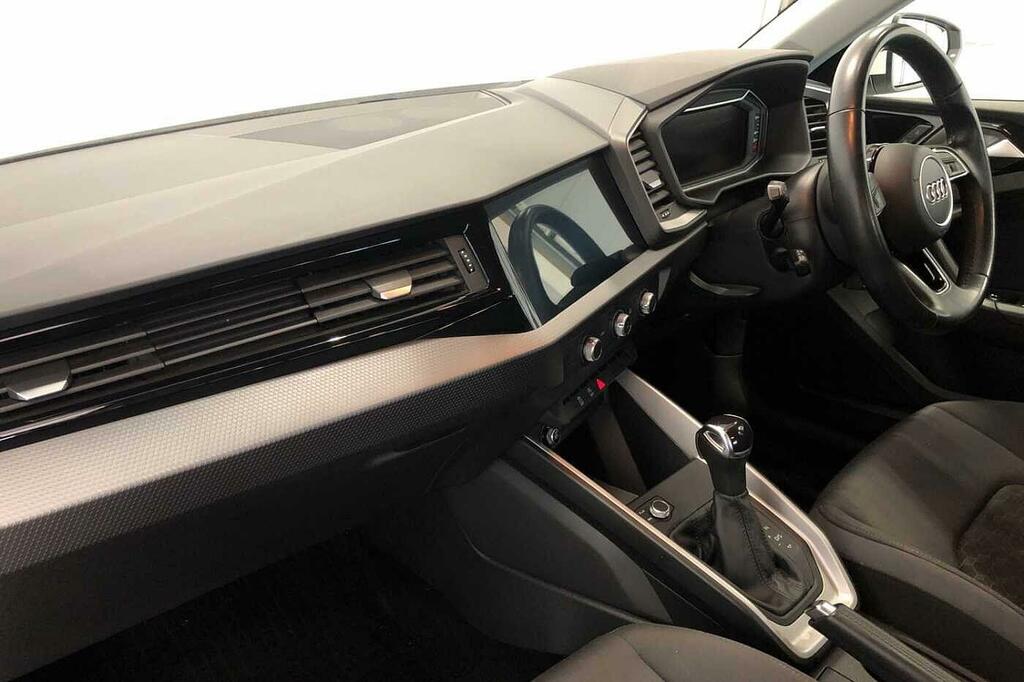 Audi A1 1.0 Tfsi 30 Citycarver S Tronic Euro 6 Ss White #2
