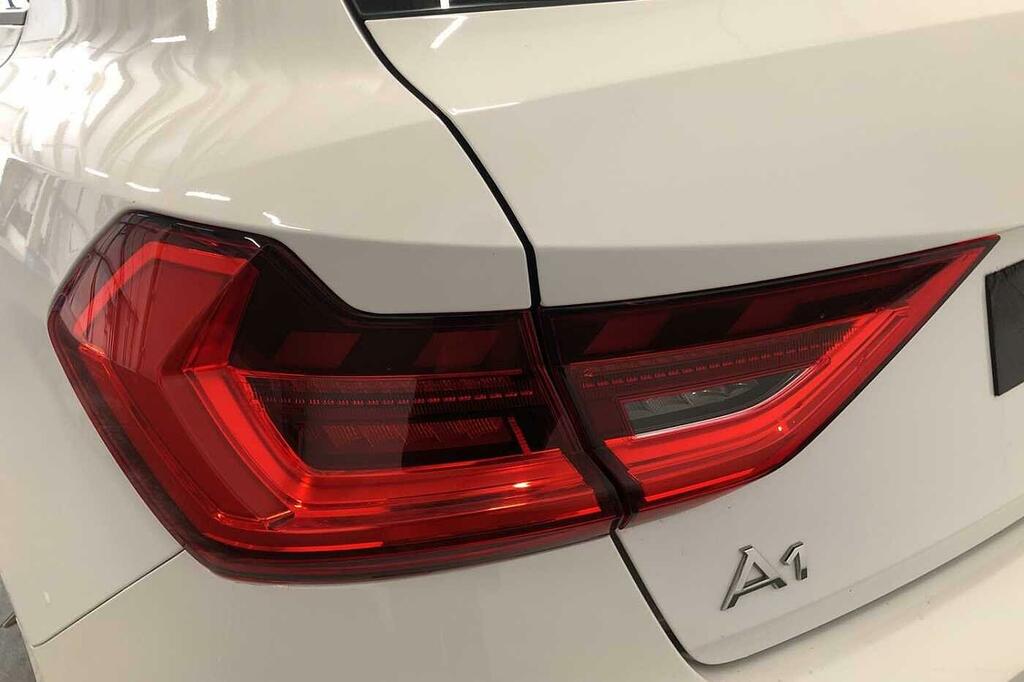 Audi A1 1.0 Tfsi 30 Citycarver S Tronic Euro 6 Ss White #22
