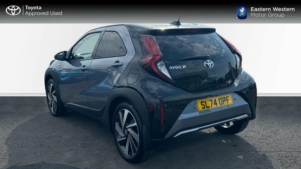 Toyota Aygo X 1.0 Vvt-i Exclusive X-shift Euro 6 Ss Grey #2