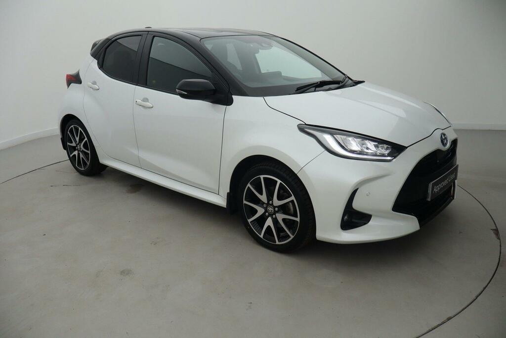 Toyota Yaris 1.5 Vvt-h Dynamic E-cvt Euro 6 Ss White