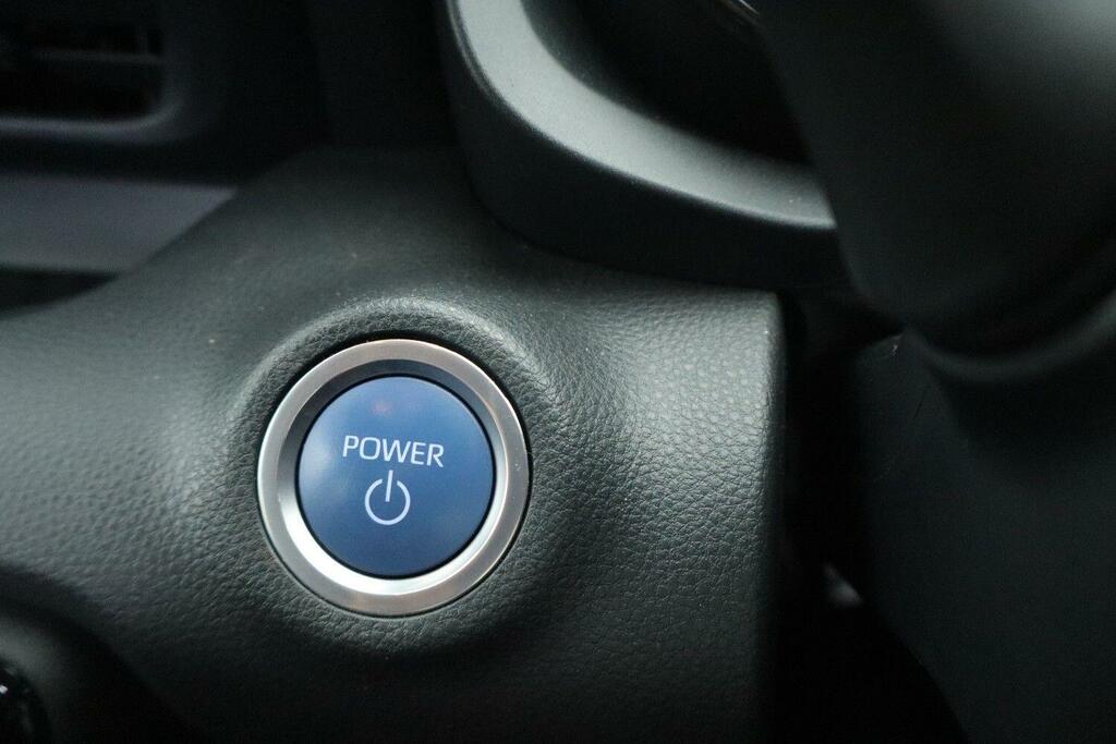 Toyota Yaris 1.5 Hybrid Icon Cvt Brown #14