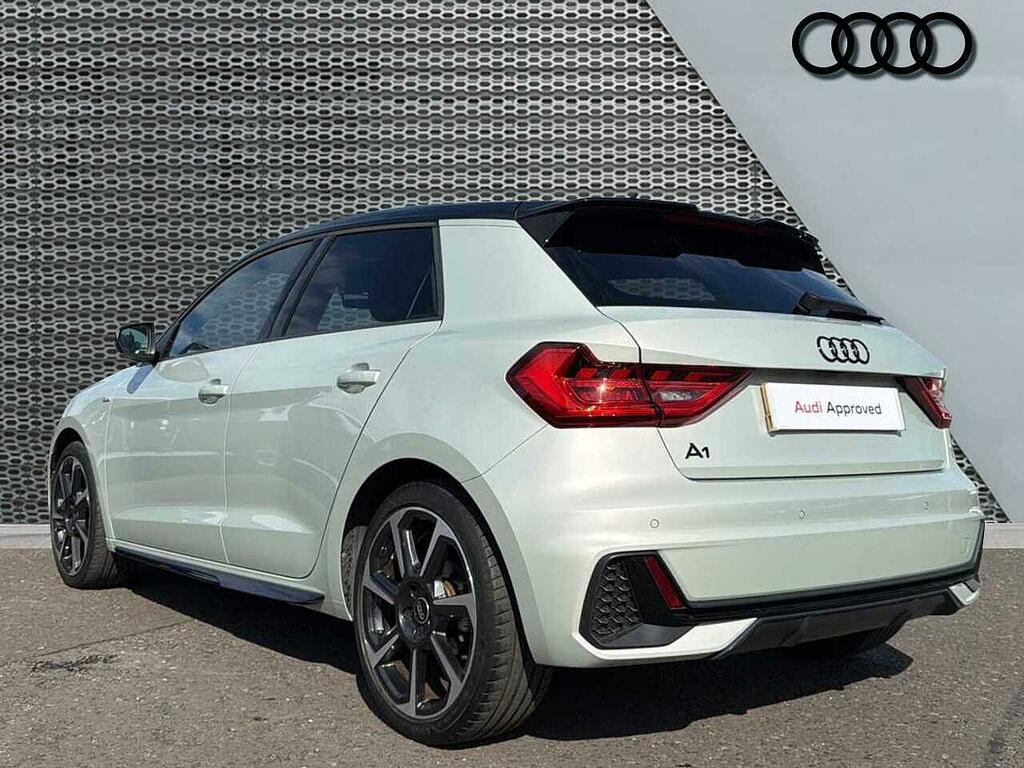Audi A1 1.0 Tfsi 25 Sport Sportback 95 White #3