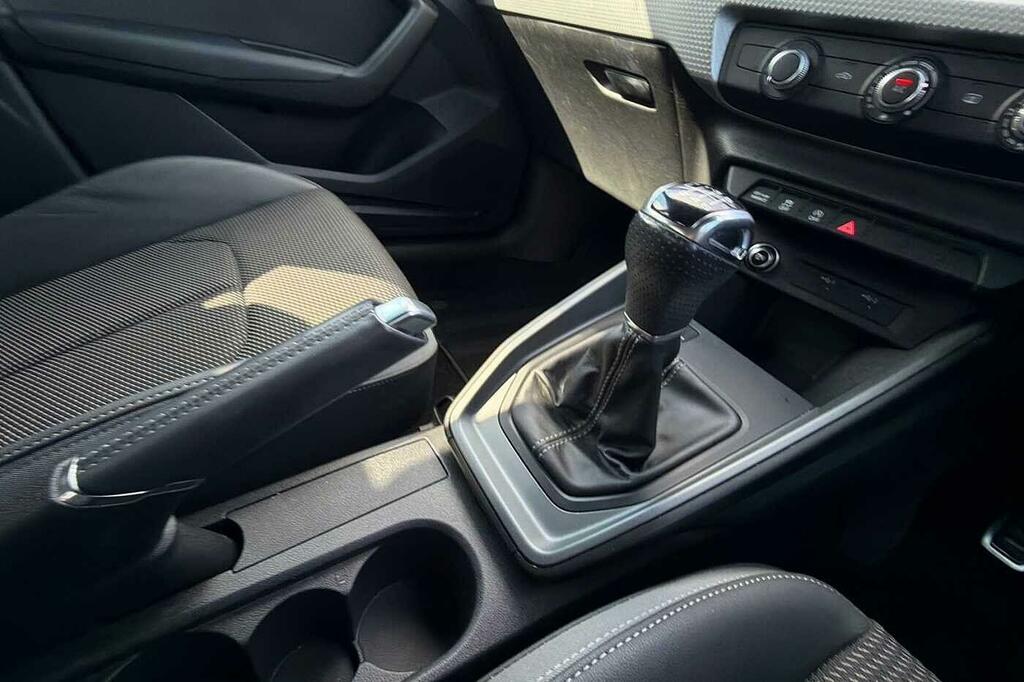 Audi A1 1.0 Tfsi 25 Sport Sportback 95 White #8