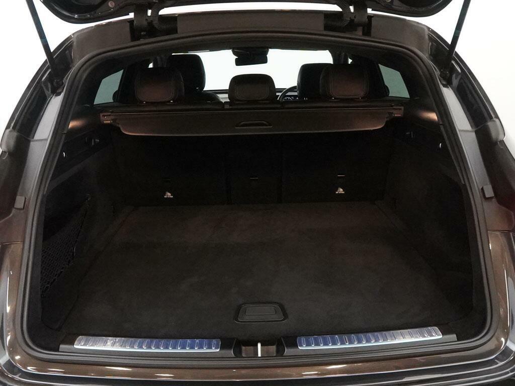 Mercedes-Benz EQC Eqc 400 300Kw Amg Line 80Kwh Black #9