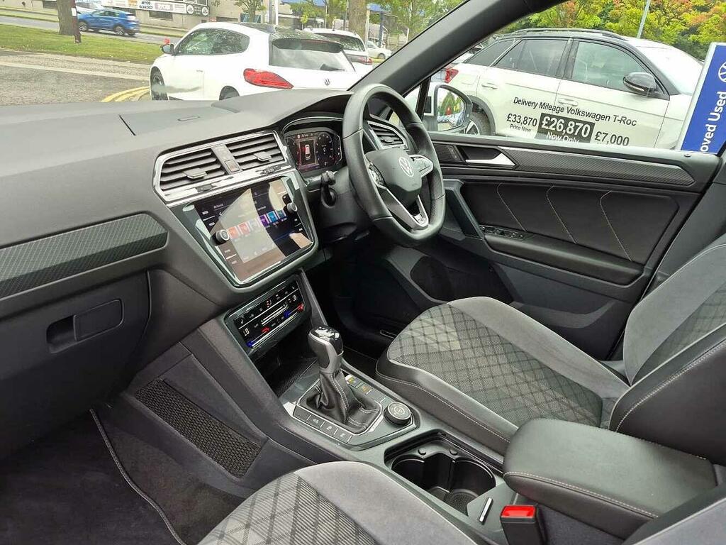 Volkswagen Tiguan Tiguan 2.0 Tsi 4Motion R-line Dsg White #2