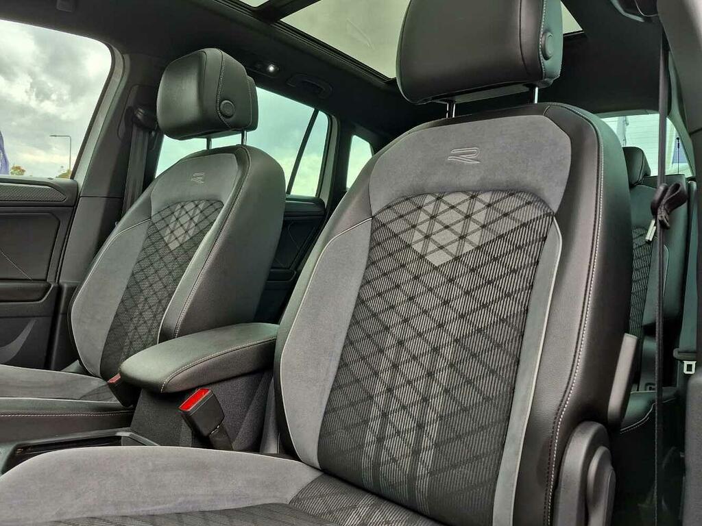 Volkswagen Tiguan Tiguan 2.0 Tsi 4Motion R-line Dsg White #19