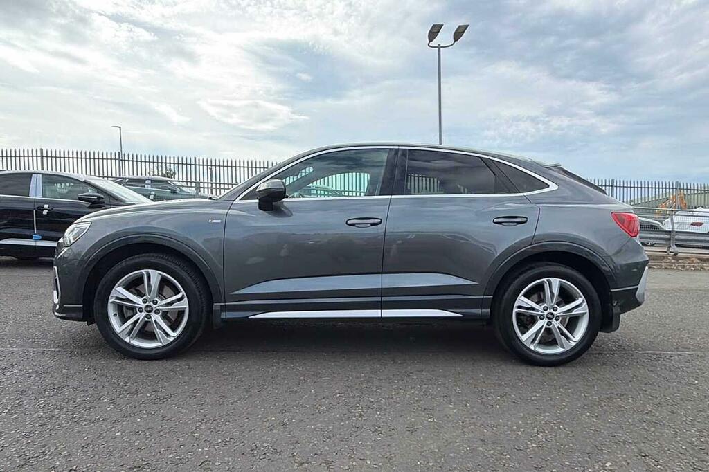 Audi Q3 1.5 Tfsi 35 Sport Suv S Tronic 150 Ps White #15