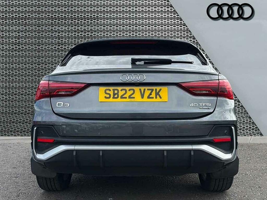 Audi Q3 1.5 Tfsi 35 Sport Suv S Tronic 150 Ps White #12