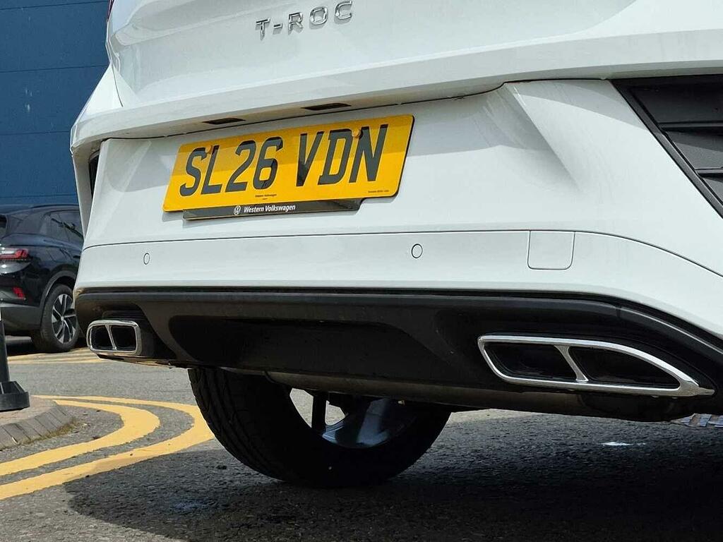 Volkswagen T-Roc Volkswagen T-roc Hatchback 1.5 Etsi 150 Life D White #43