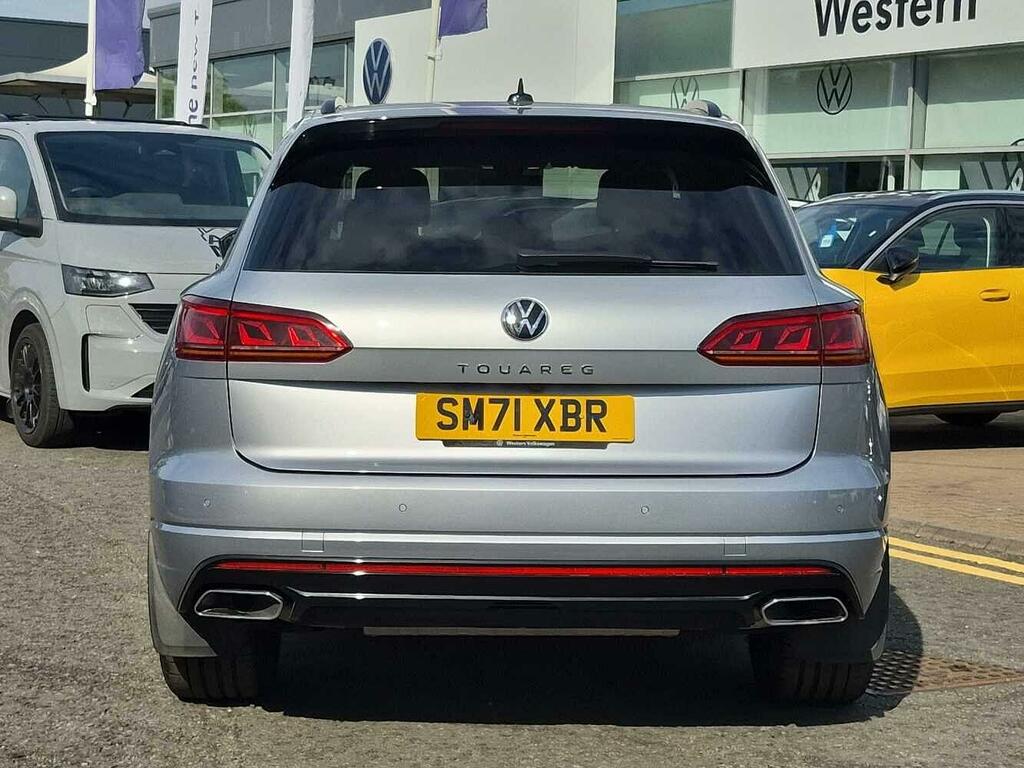 Volkswagen Touareg 3.0 Tdi V6 R-line Tiptronic 4Motion White #11