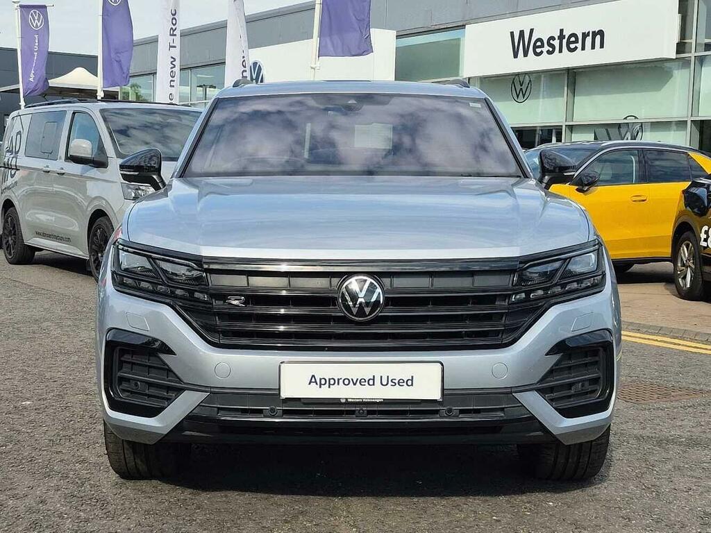Volkswagen Touareg 3.0 Tdi V6 R-line Tiptronic 4Motion White #7
