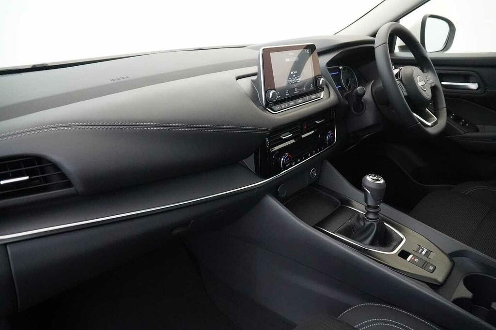 Nissan Qashqai 1.3 Dig-t 158Ps Tekna X-tronic Grey #2