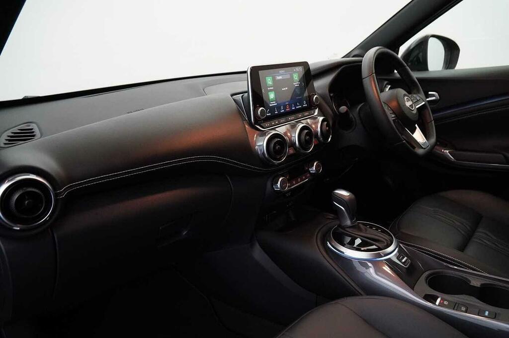 Nissan Juke 1.6 143 Hev Hybrid Tekna With Bose Audio And Red #2