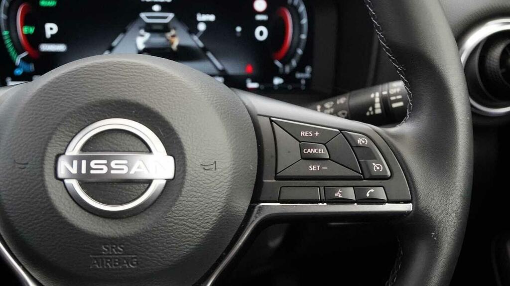 Nissan Juke 1.6 Tekna Suv Hybrid Euro 6 143 White #35