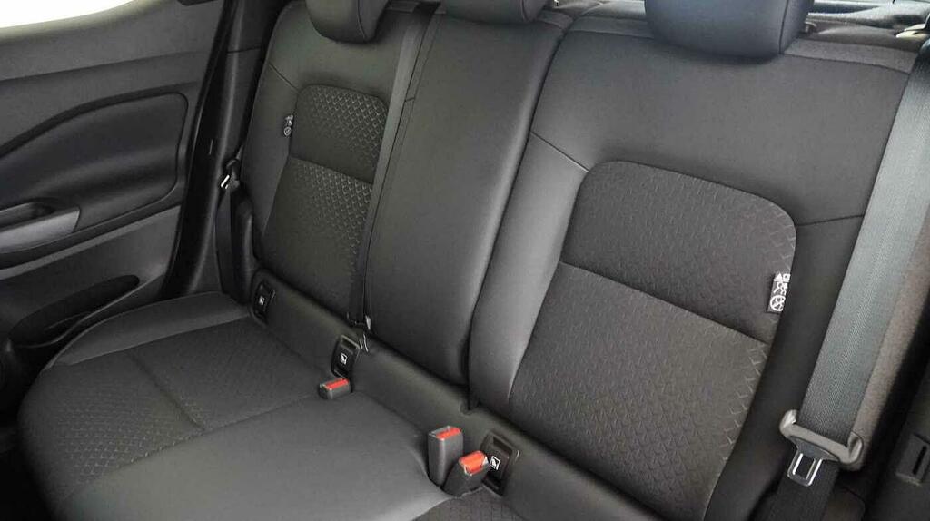 Nissan Juke 1.6 Tekna Suv Hybrid Euro 6 143 White #22
