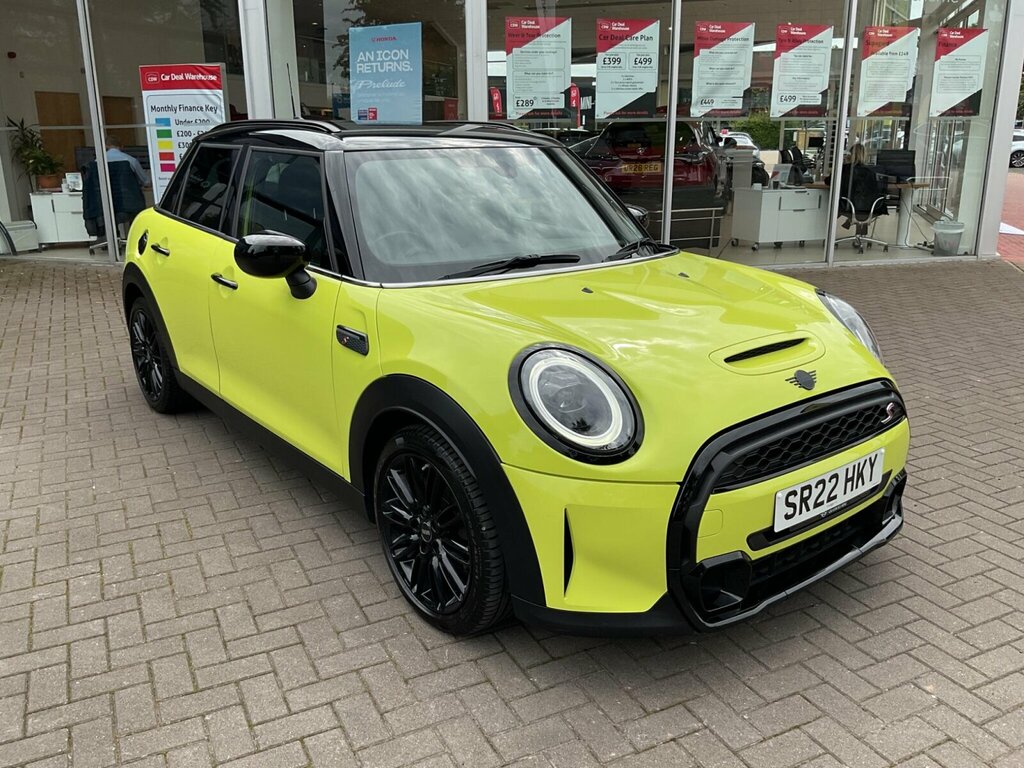 Mini Hatch 2.0 Cooper S Exclusive Steptronic Euro 6 Ss Yellow