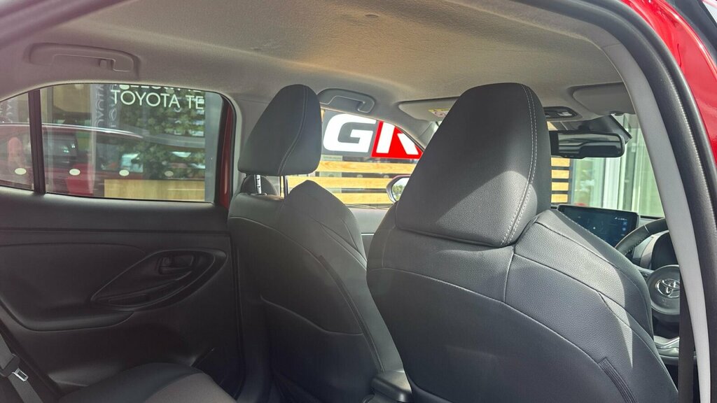 Toyota Yaris Cross 1.5 Hybrid Excel Awd Cvt White #15