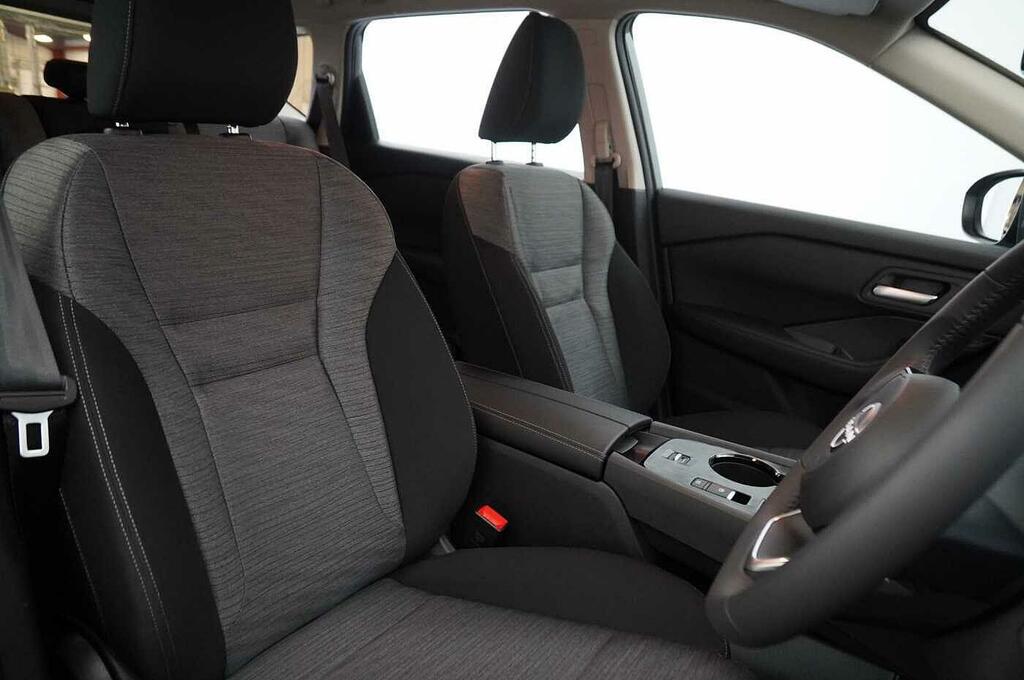 Nissan X-Trail Nissan X-trail 1.5 Dig-t Mhev Acenta Premium Suv 5 Black #16