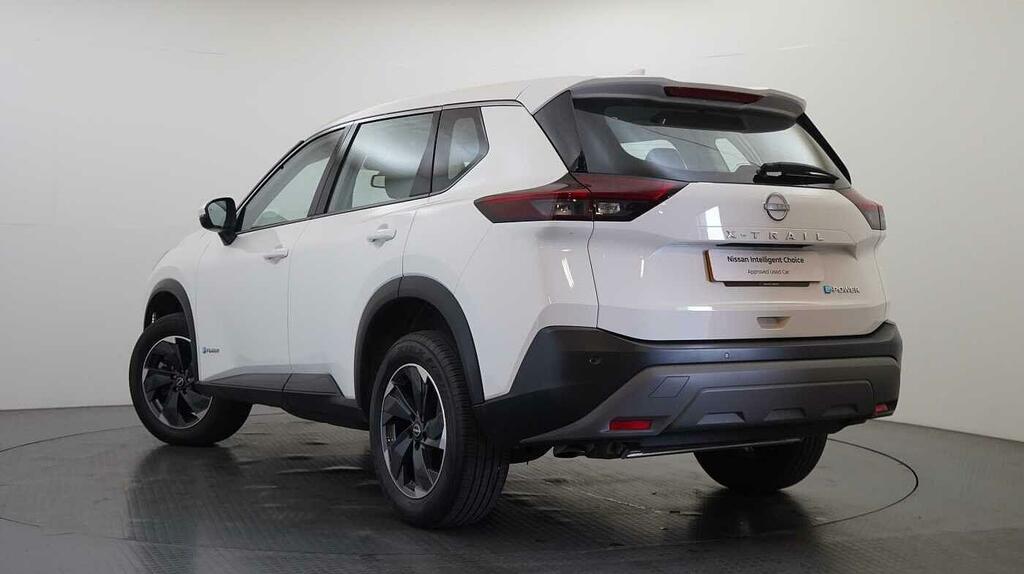 Nissan X-Trail 1.5 204 E-power Hybrid Acenta Premium With 5 White #3