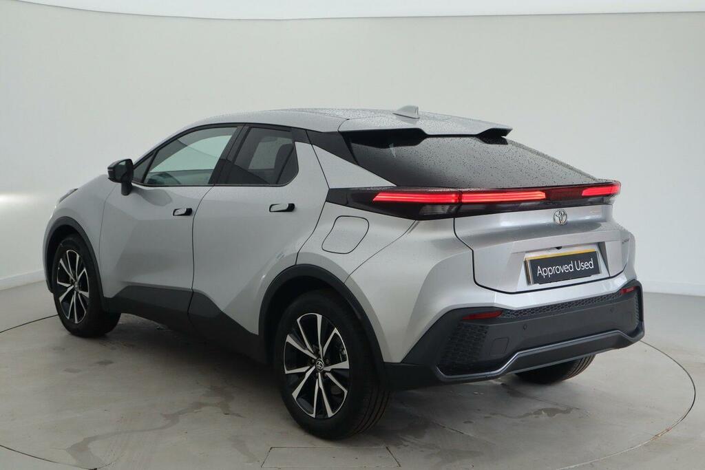 Toyota C-Hr 2.0 Vvt 13.6Kwh Design Suv Plug-in Hybr Silver #4