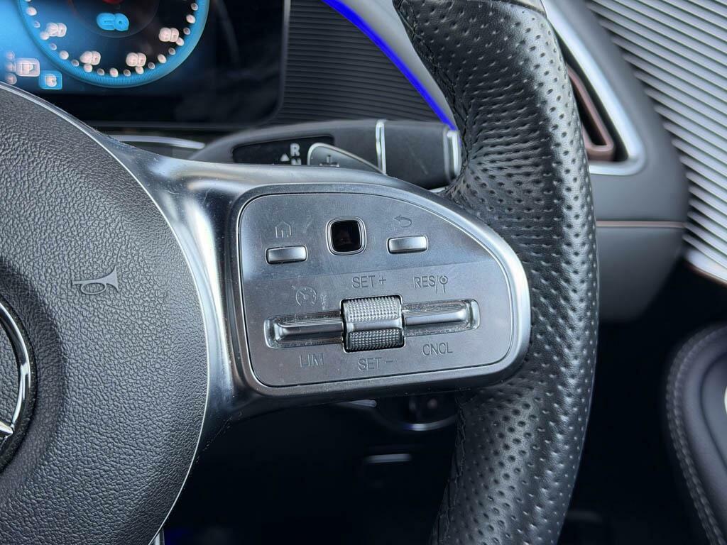 Mercedes-Benz EQC 400 300Kw Amg Line Premium 80Kwh 2023 Black #24