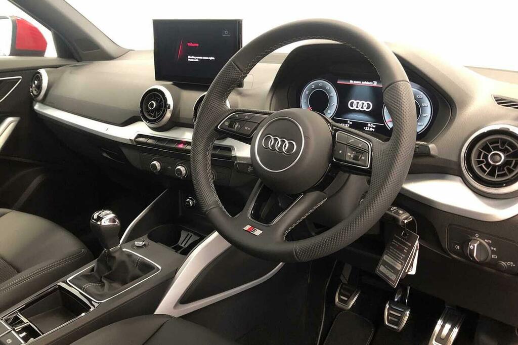 Audi Q2 S Line 35 Tfsi 150 Ps 6-Speed Red #6