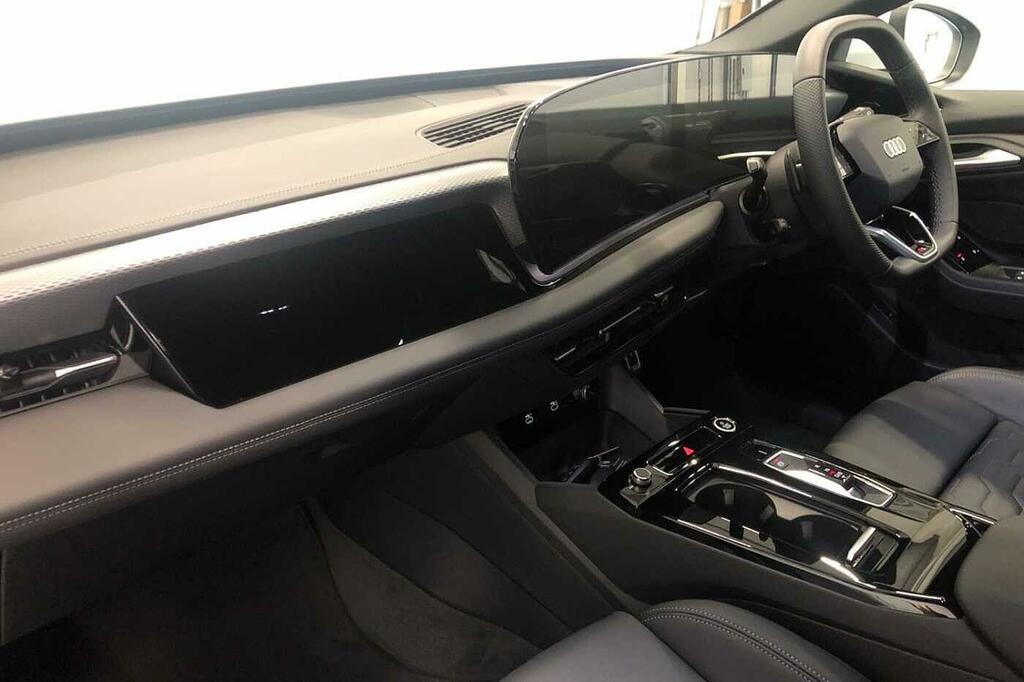 Audi A6 Avant Avant S Line E-tron Performance 270,00 Kw White #2