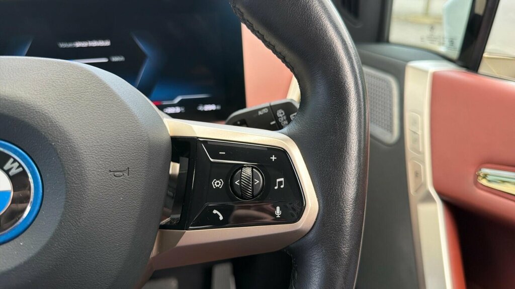 BMW iX 240Kw Xdrive40 M Sport 76.6Kwh Black #18