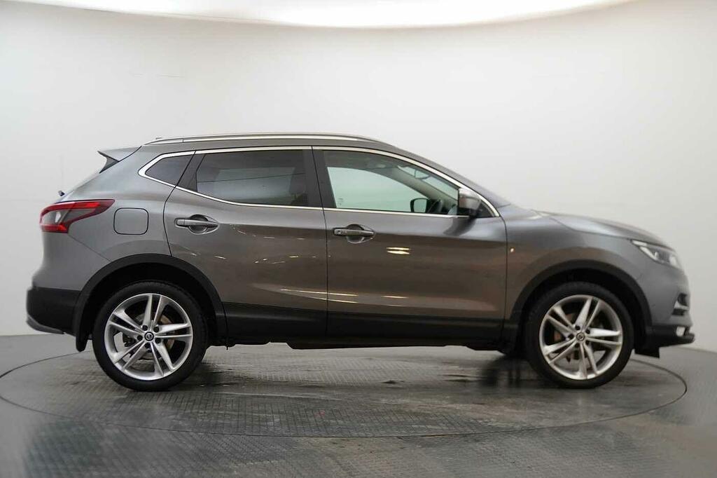 Nissan Qashqai 1.3 Dig-t 140 N-motion Limited Edition With Glass Grey #6