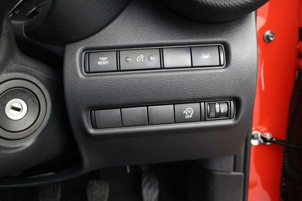 Nissan Juke 1.6 N-connecta Suv Hybrid Euro 6 Silver #28