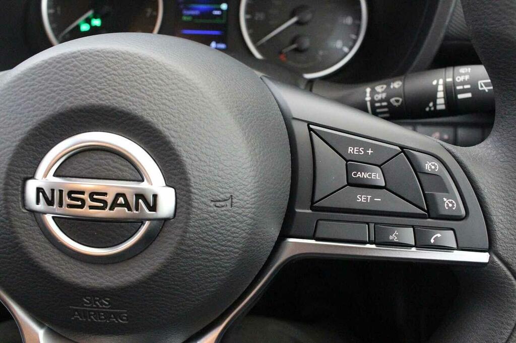 Nissan Juke 1.6 N-connecta Suv Hybrid Euro 6 Silver #27