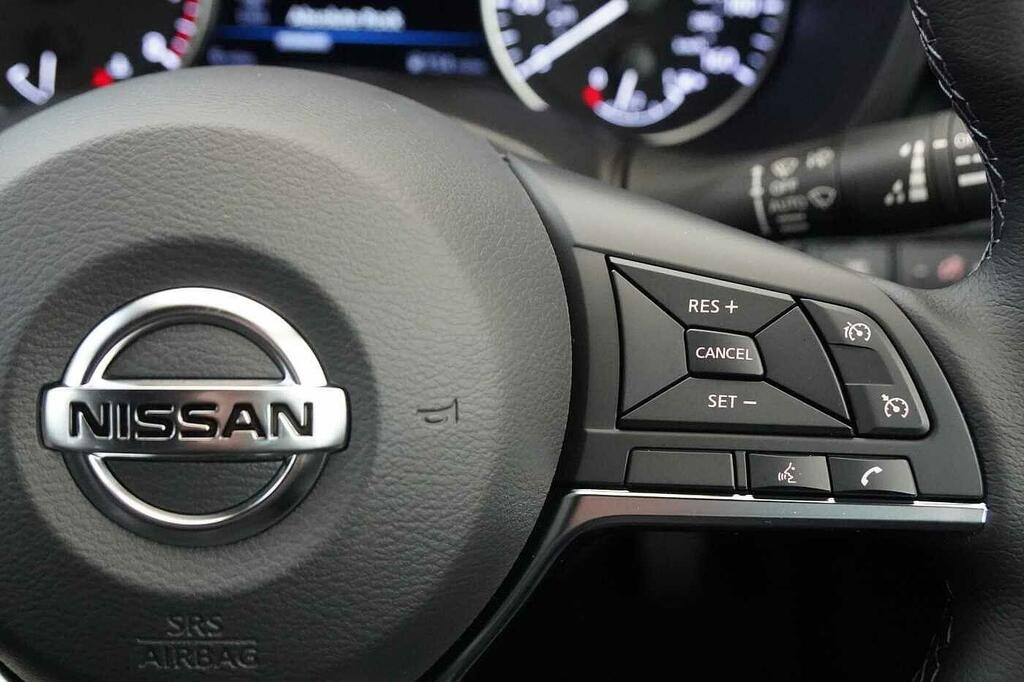 Nissan Juke Nissan Juke 1.0 Dig-t Tekna Suv Dct Au Red #29