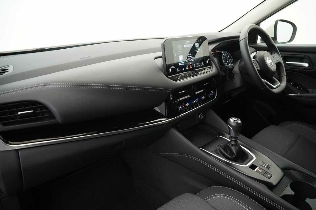 Nissan Qashqai 1.3 Dig-t Mh 140 N-connecta With Sat Nav And 360 V Blue #2