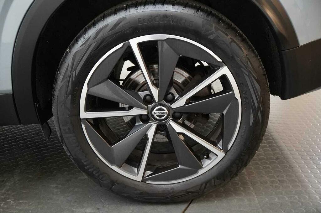 Nissan Qashqai 1.3 Dig-t Mh 158 Tekna X-tronic With Glass Ro White #11