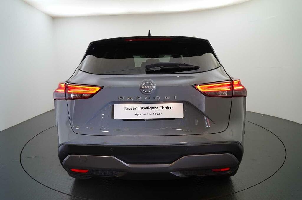 Nissan Qashqai 1.3 Dig-t Mh 158 Tekna X-tronic With Glass Ro White #8