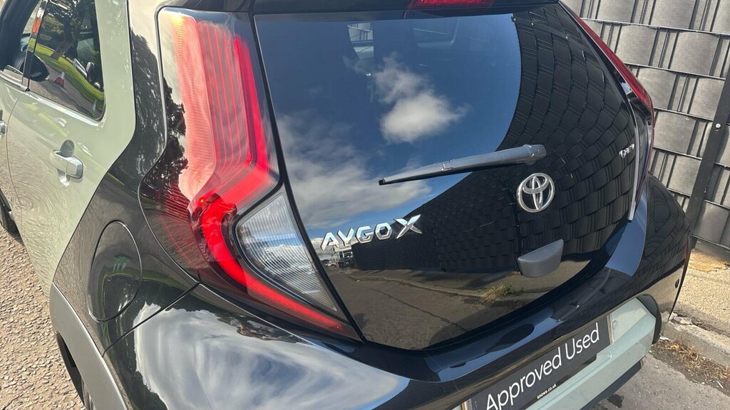Toyota Aygo X 1.5H Gr Sport Cvt Euro 6 Ss White #21