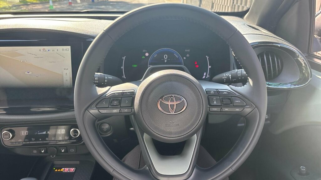 Toyota Aygo X 1.5H Gr Sport Cvt Euro 6 Ss White #10