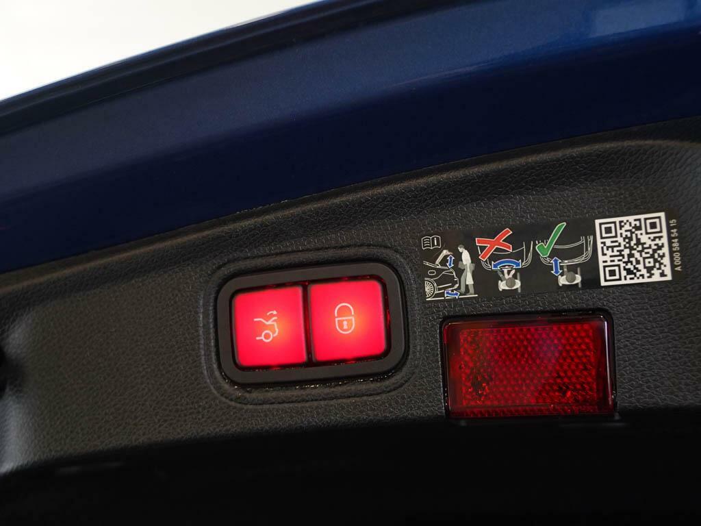 Mercedes-Benz C Class 2.0 C300h Mhev Amg Line Estate Hybrid G Blue #32
