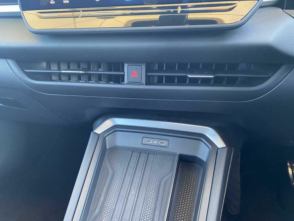 Volkswagen T-Roc Tsi R-line Dsg 2Wd Euro 6 2-Door Blue #44