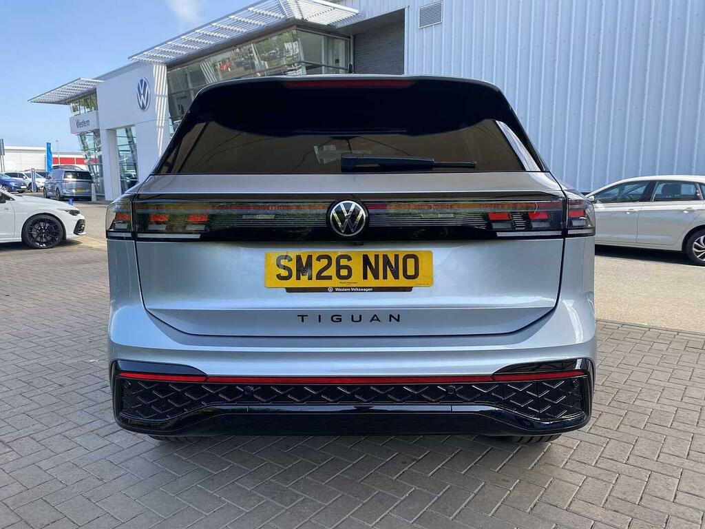 Volkswagen Tiguan Tiguan 1.5 Etsi 150 R-line Dsg Comfort Pack White #10