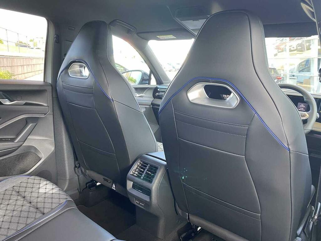 Volkswagen Tiguan Tiguan 1.5 Etsi 150 R-line Dsg Comfort Pack White #40