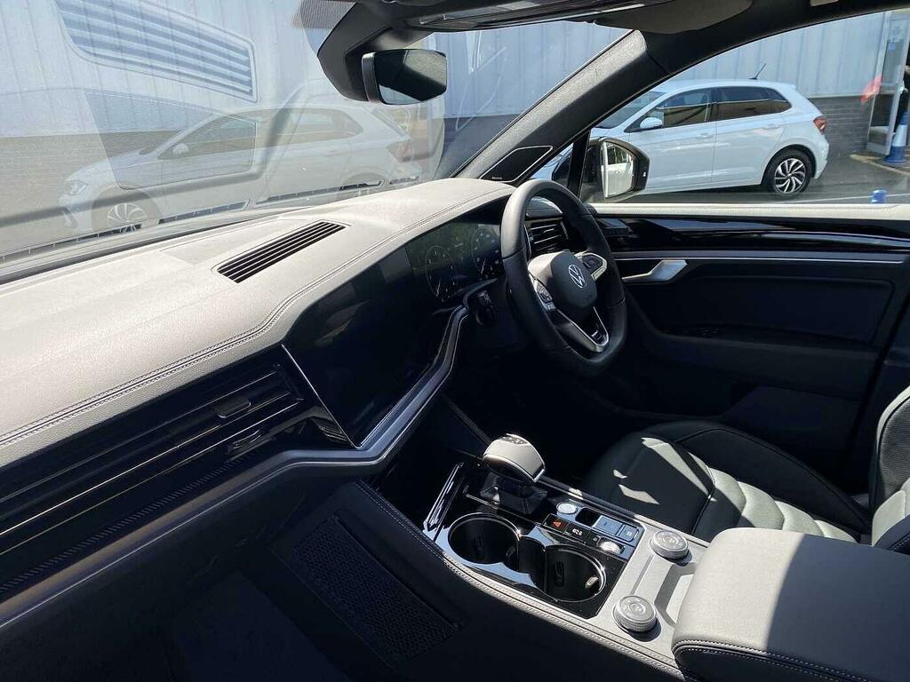Volkswagen Touareg 3.0 V6 Tdi 4Motion Black Edition Grey #2
