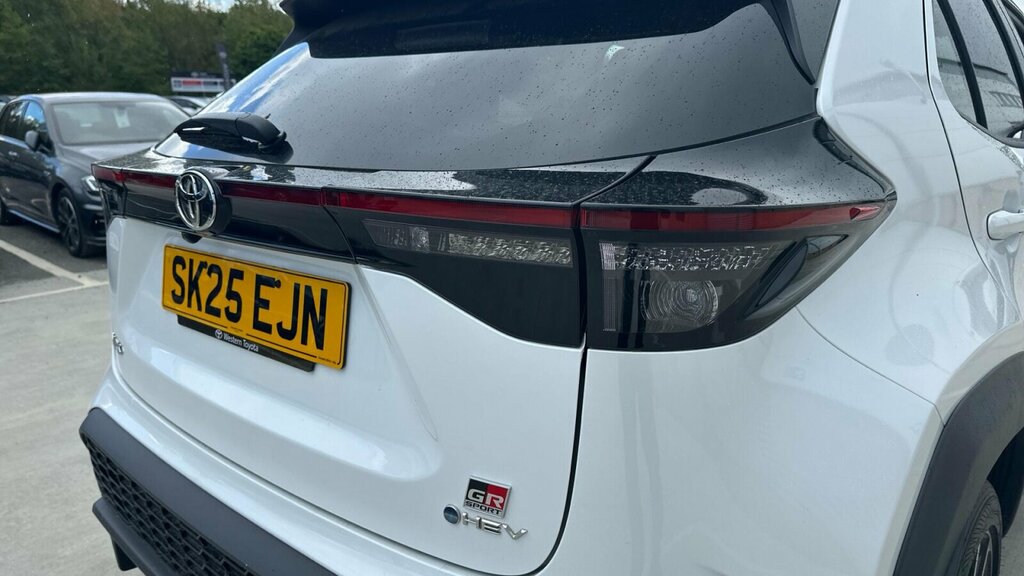 Toyota C-Hr 1.8 Vvt-h Design Suv Hybrid Cvt Euro 6 Black #21