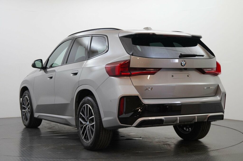 BMW X1 1.5 20I Mht M Sport Suv Hybrid Dct Sdri Silver #3