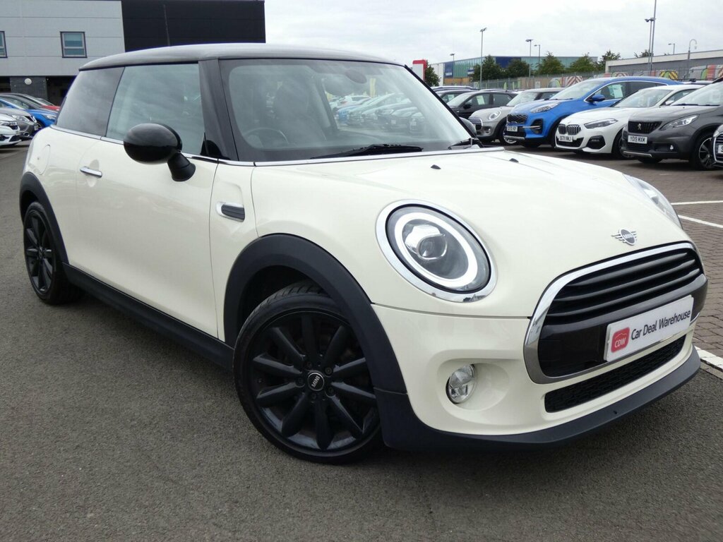 Mini Hatch 1.5 Cooper Euro 6 Ss SO18OFS White
