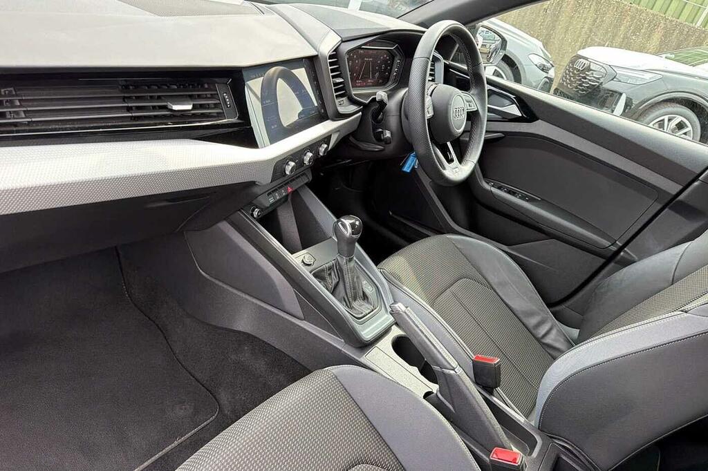 Audi A1 S Line 35 Tfsi 150 Ps S Tronic SL72FCD Black #2