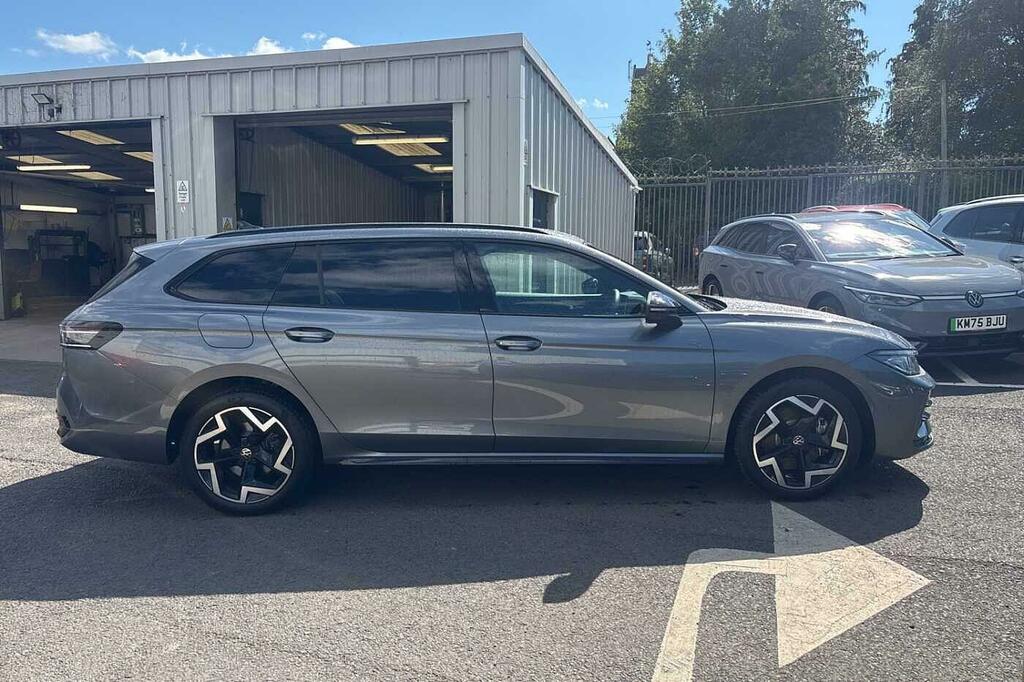 Volkswagen Passat 1.5 Tsi Ehybrid R-line Dsg Grey #4