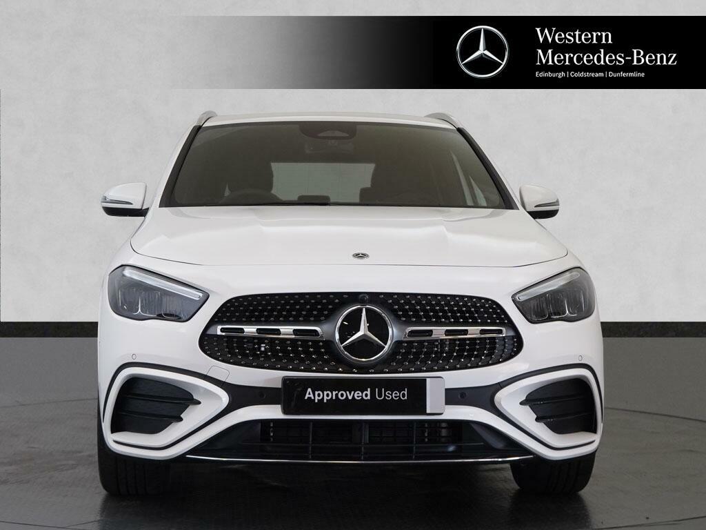 Mercedes-Benz GLA Class Gla 200 Amg Line Executive SK26XBX White #2