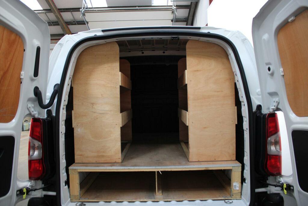 Fiat Doblo 1.5 Bluehdi 1000Kg Maxi Panel Van 6Dr Manua SP23GKD White #2